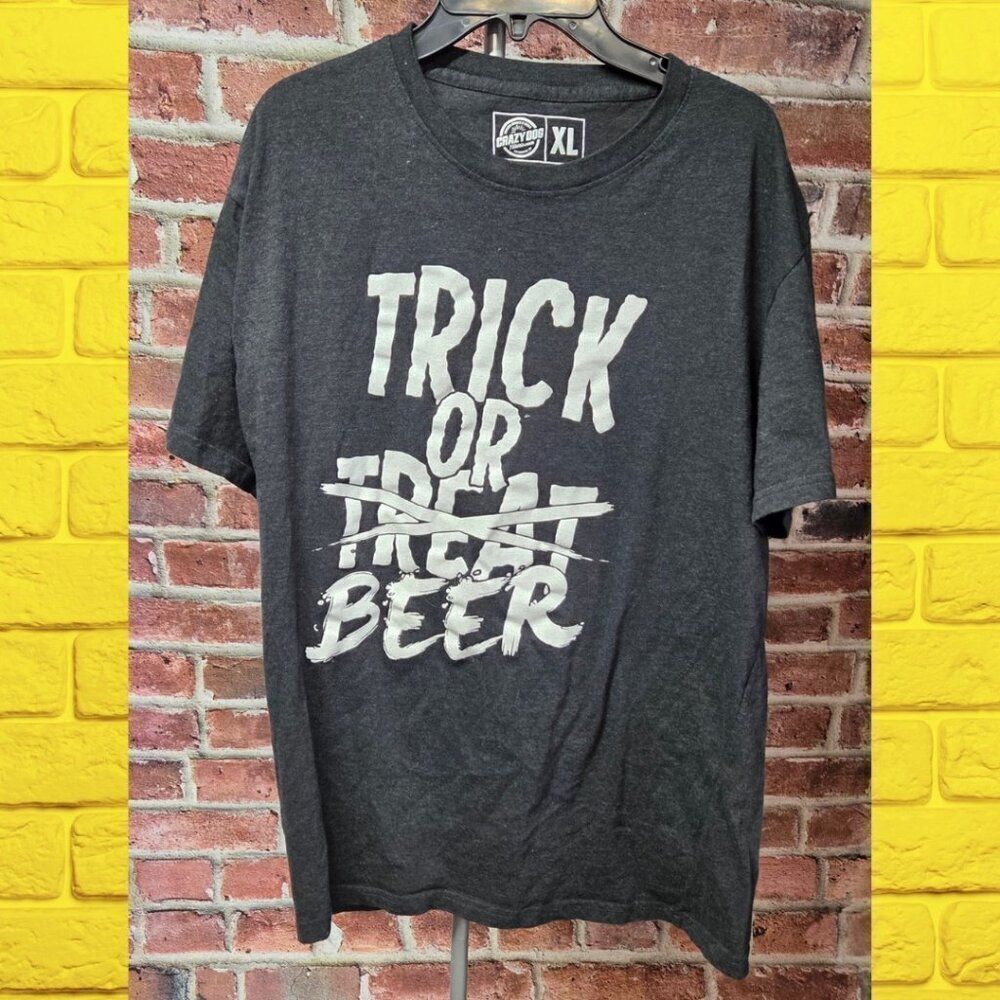 Crazy Dog Trick or Treat Beer Graphic Tee – Unisex Size XL – Black – Halloween